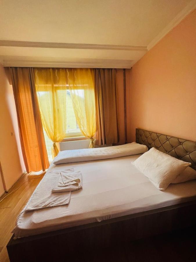 Guest House Velania Prishtinë Luaran gambar