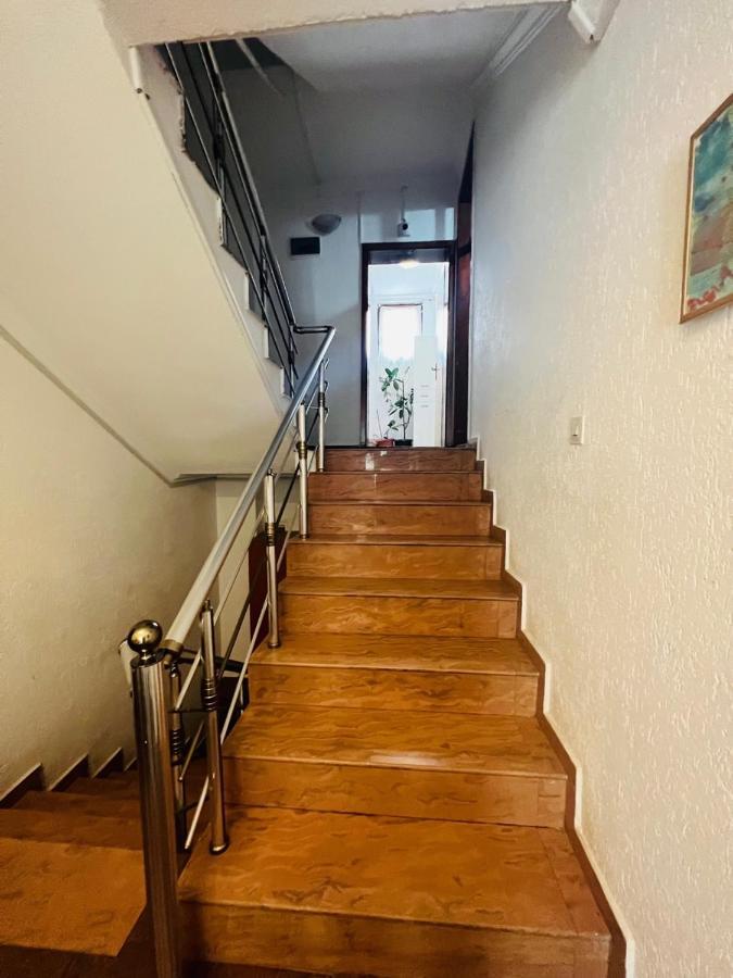 Guest House Velania Prishtinë Luaran gambar