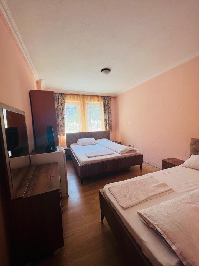 Guest House Velania Prishtinë Luaran gambar