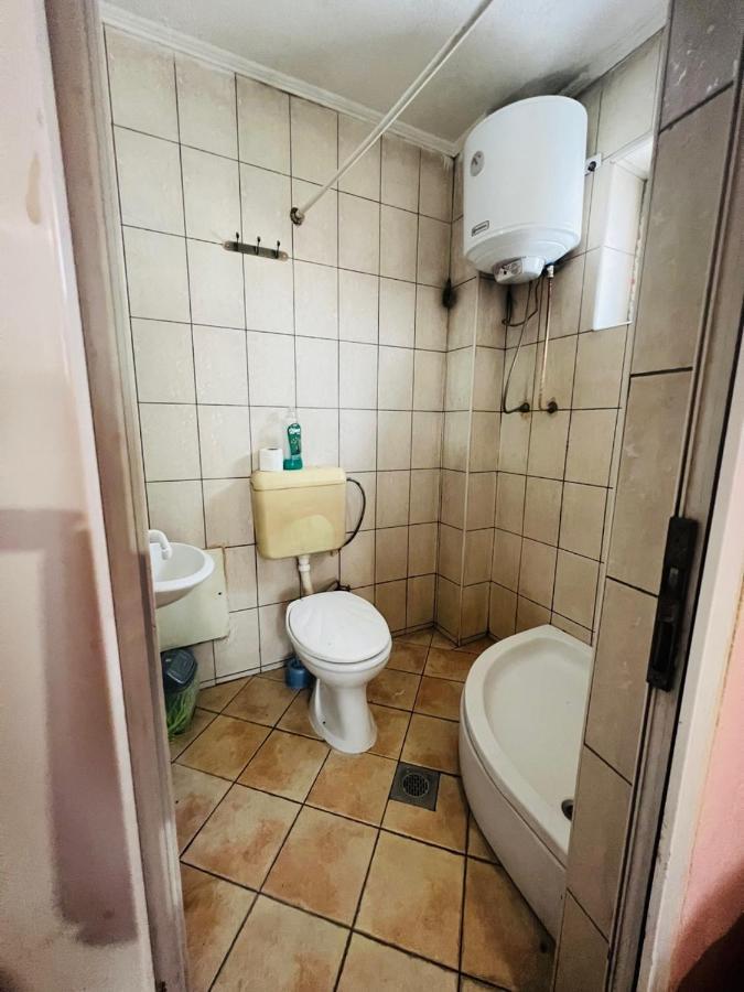 Guest House Velania Prishtinë Luaran gambar