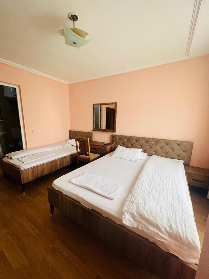 Guest House Velania Prishtinë Luaran gambar